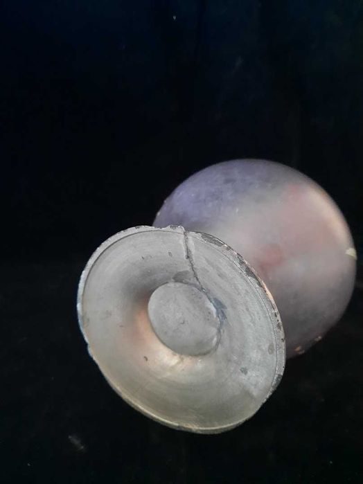 decantor sticla emailata cu decor flori metalice stil Art Nouveau