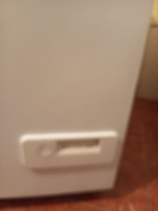 Lada frigorifica folosita câteva luni