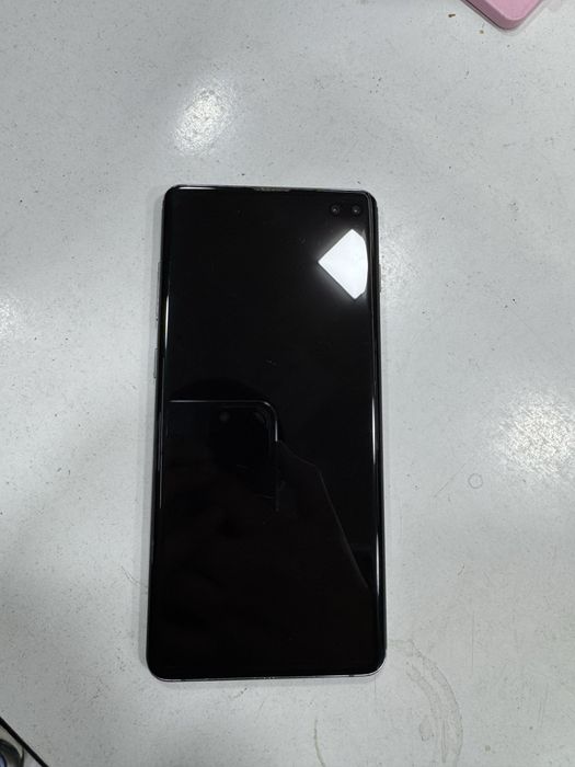 Samsung S10+ экран куйган , плата янги