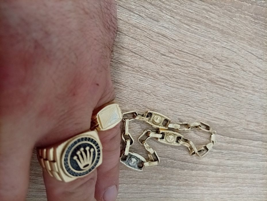 Vând două ghiuluri și o brățară de aur 14k