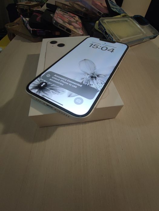 IPhone 13 5G / 128GB  / Starlight