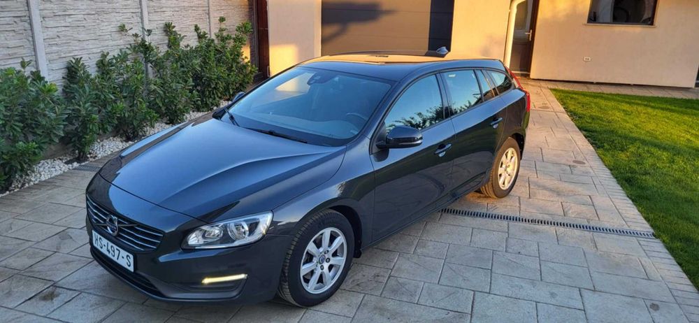 Volvo V60 Cutie automata 2.0 Diesel