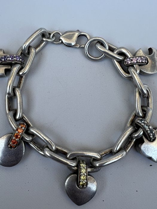 Bratara din argint cu charmuri