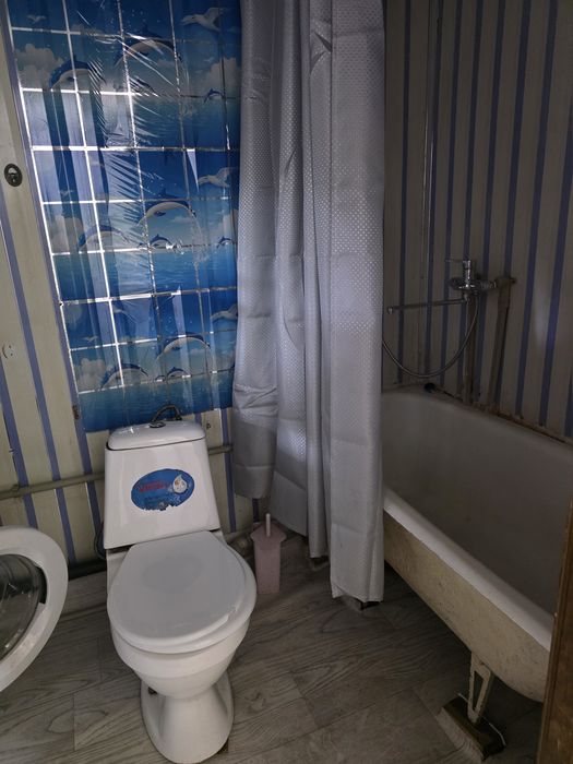 Сдам пол дома без хозяев