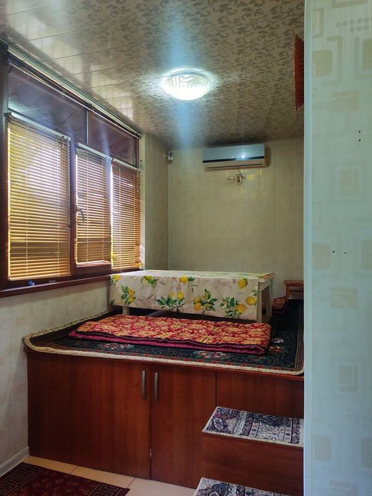 5 хонали уй сотилади. 5/3/4. 100 м²