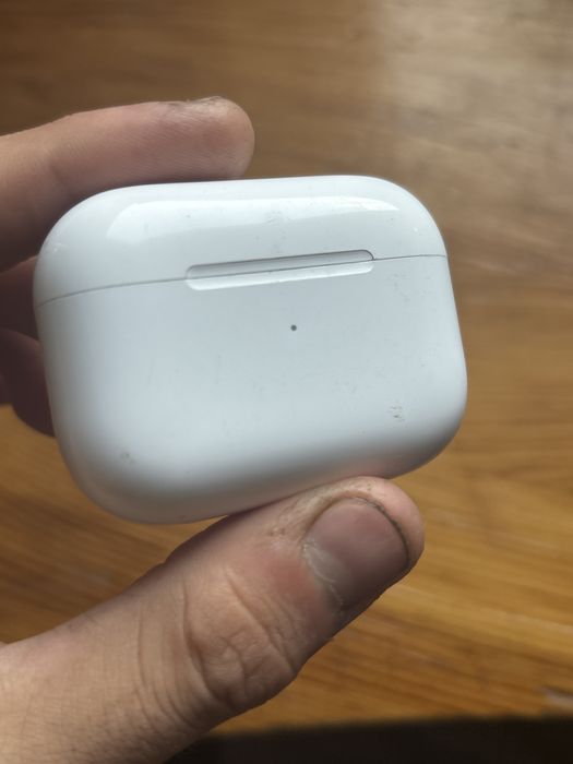 Продавам използвани Airpods Pro 2.gen слушалки