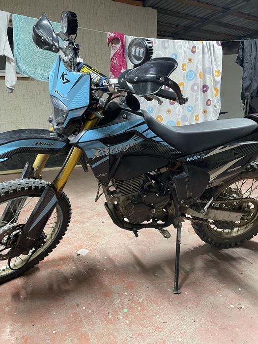 Мотоцикл 250 куб 172FF