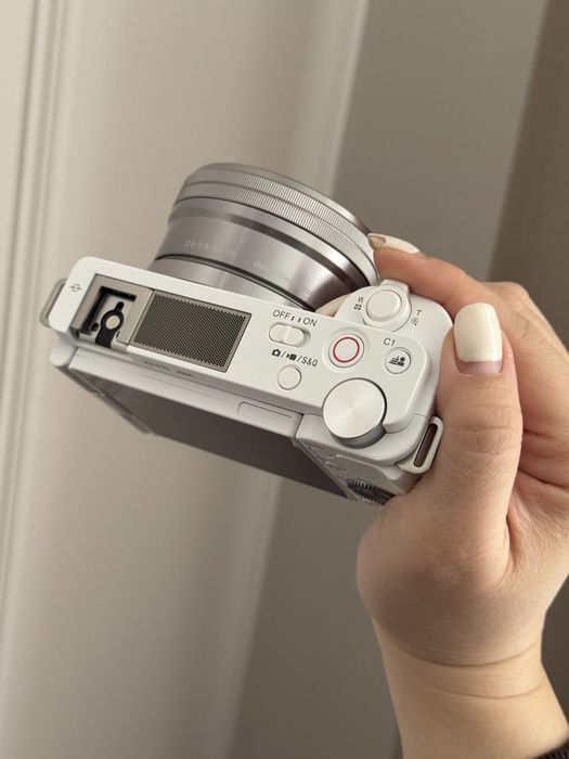 Фотоаппарат Sony Zve10