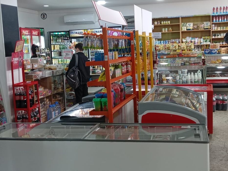 Продам  действующий магазин