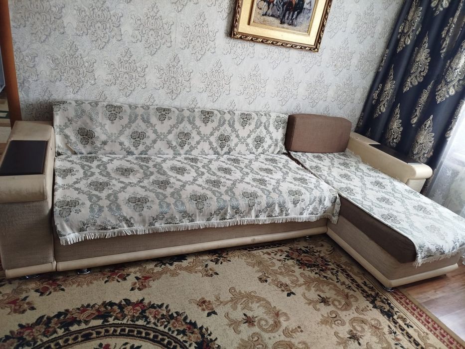 Угловой диван б/у