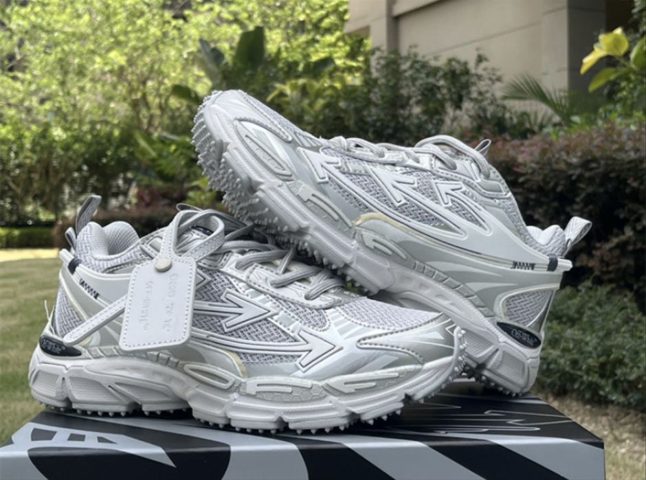 OFF-WHITE Be Right Back