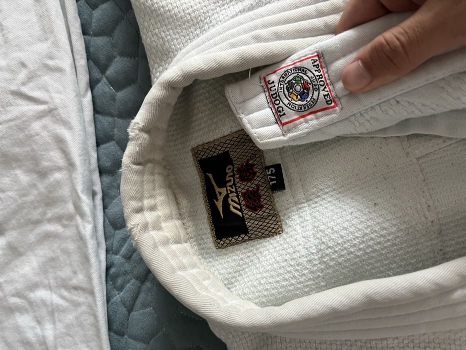 Кимоно мизуно, лицензионое