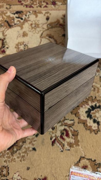 Продается наручные часы омега seamaster