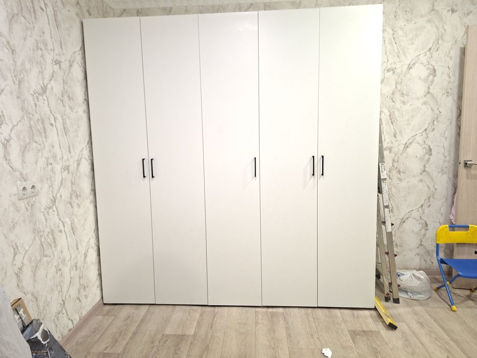 Продам шкаф..белый