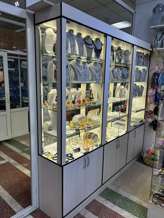 Витрины для товаров