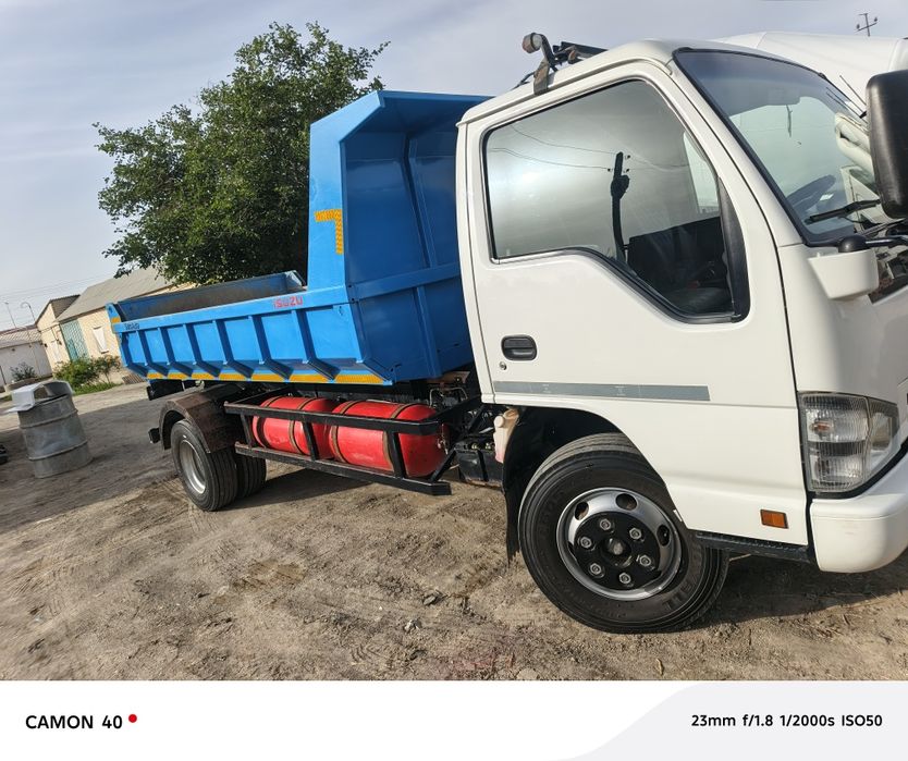 Isuzu samosval sotiladi