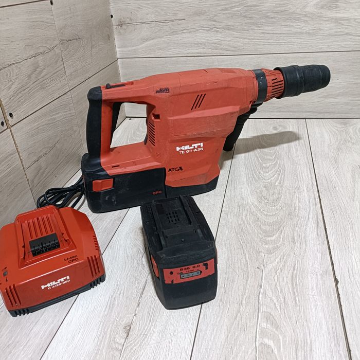 Rotopercutor mare SDS Max Hilti TE 60 A36 cu 2 acumulatori de 9Ah