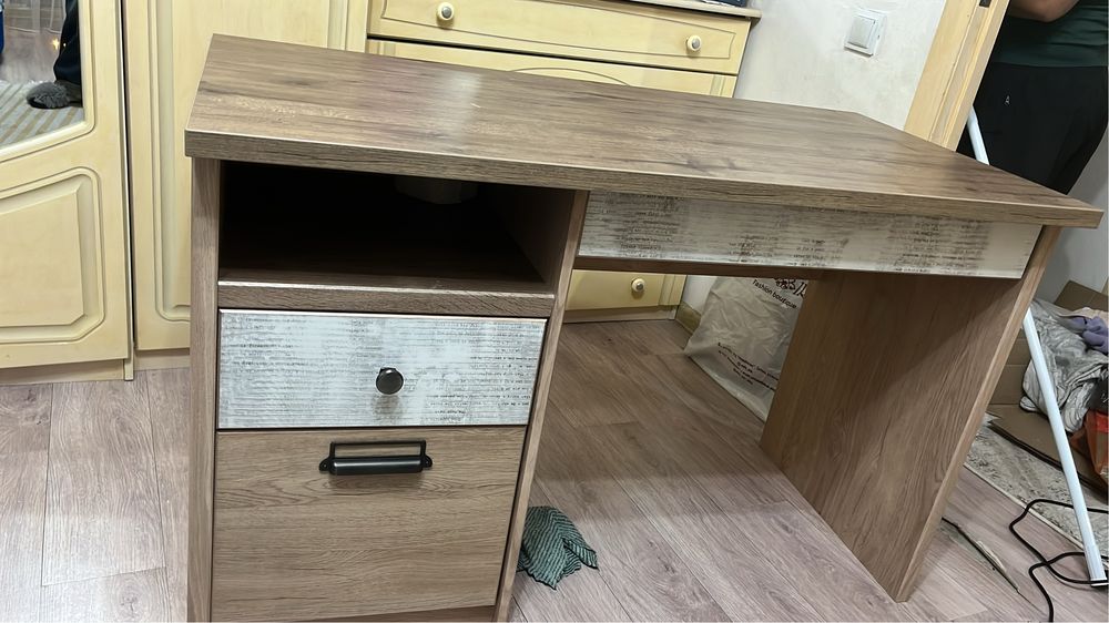 Тосек матрасымен и столымен