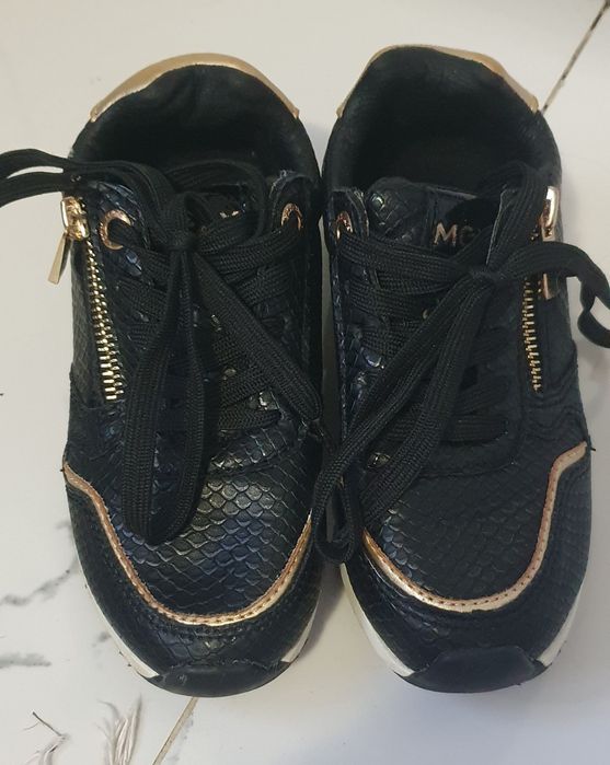 Adidași Mexx marimea 30