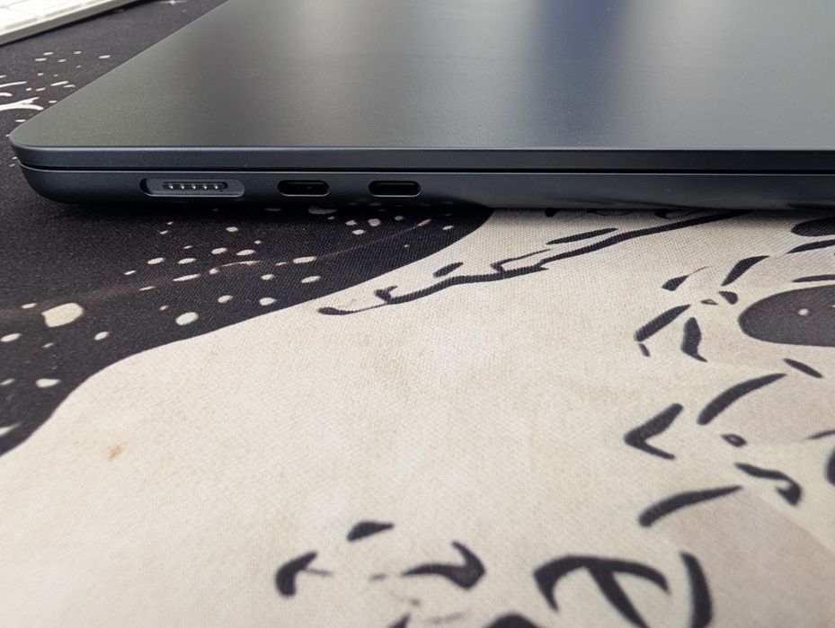Macbook Air M4 2025