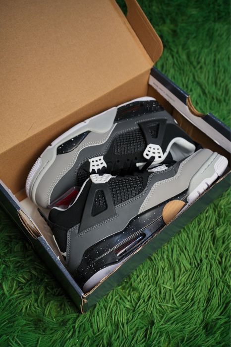Jordan 4 Retro Fear
