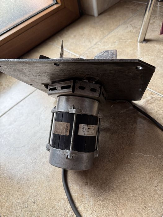 Ventilator RR174/0030A18 Cazan Junkers Supraclass, Bosch Solid, KM4360/2-201 + Condensator