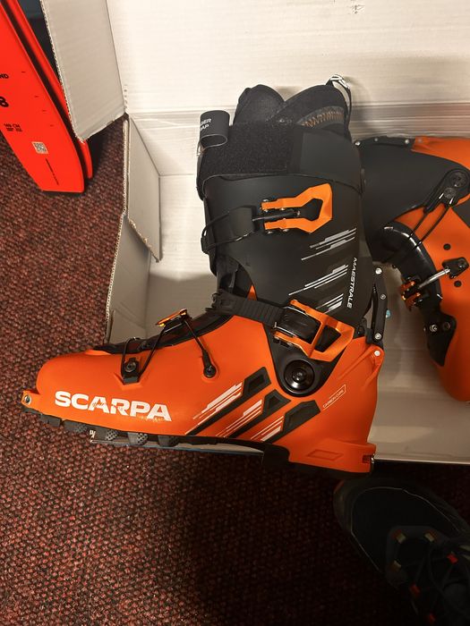 Clapari tura Scarpa Maestrale de vanzare