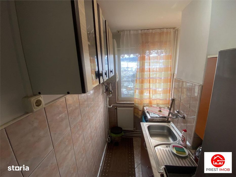 Apartament cu doua camere de vanzare in Dambu