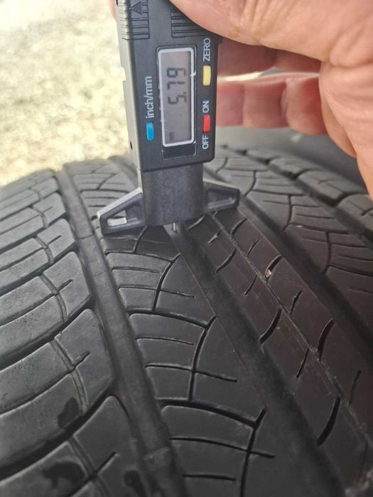 Anvelope de vara pentru SUV, Michelin 235/60R18, DOT 2021