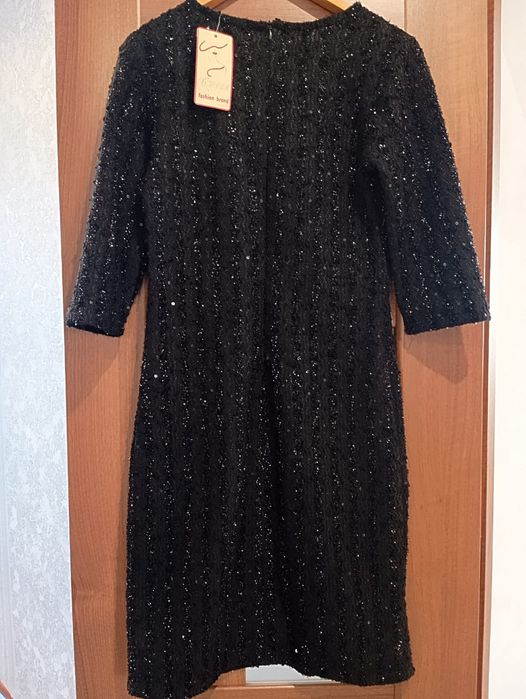 Женские платья..