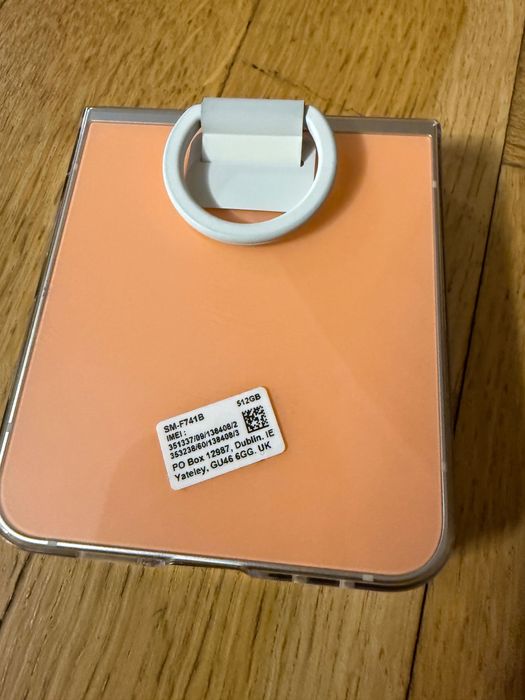 Samsung flip Z6 в гаранция