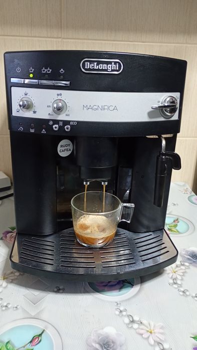 Expresor cafea DeLonghi Magnifica