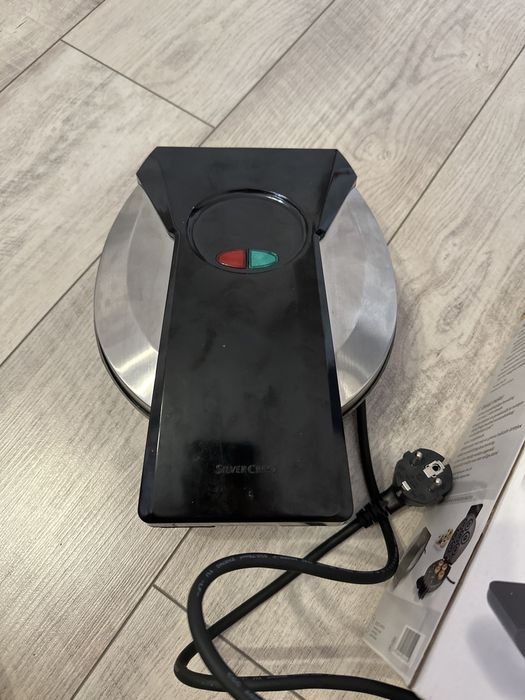 Вафельница( пончики) электрическая