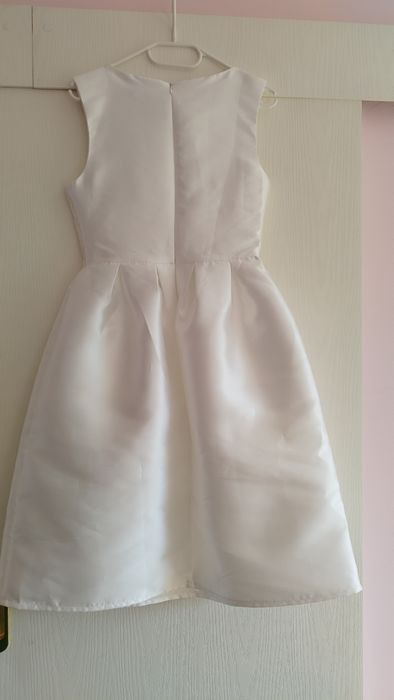 Официална бяла рокля