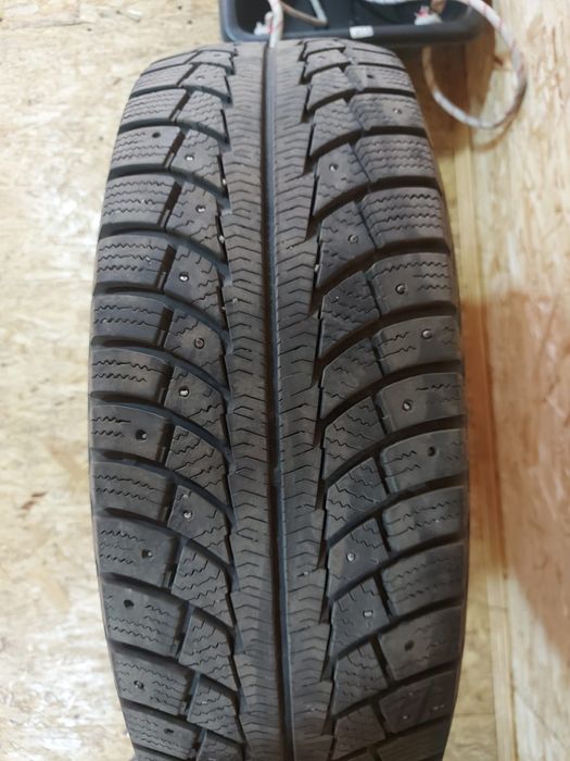 Продам Зимние Шины б/у