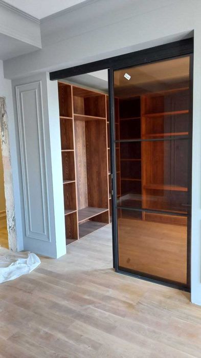 Стеклянные двери и перегородки в стиле лофт