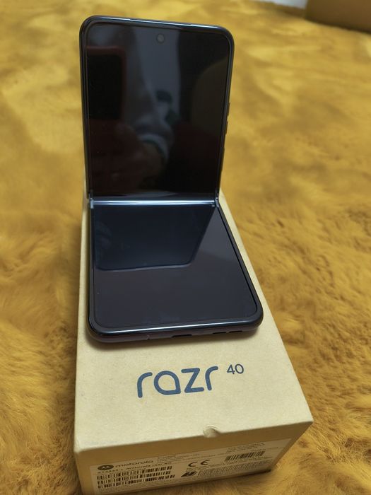 Telefon Motorola Razr 40
