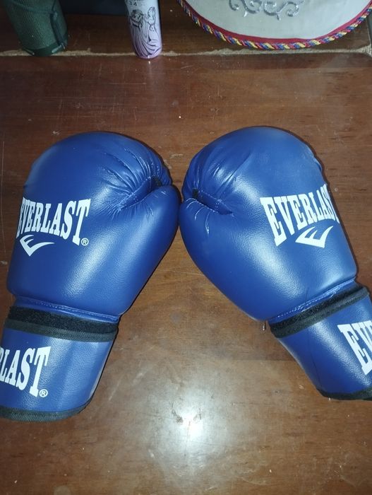 Продается Боксерский перчатки