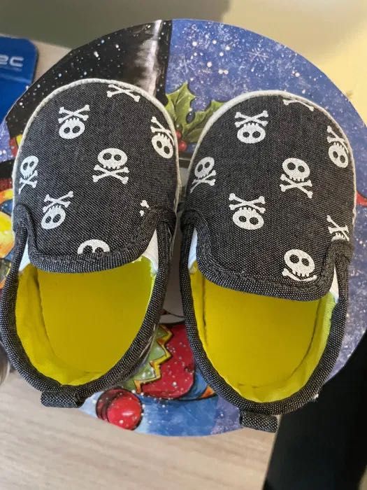 Детски сандали Adidas N34, обувки,буйки Zara N22,24, Clarks N20