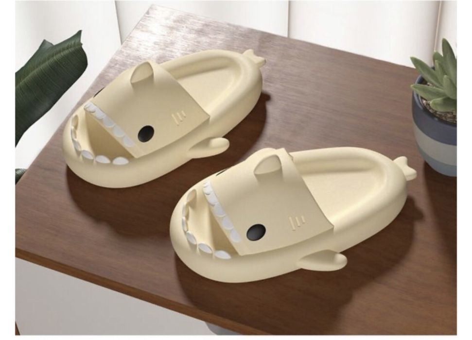 Papuci shark - Shark Slippers - en gros - Comozi si ușori