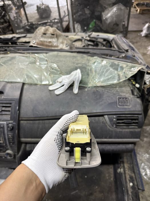 Пульт стеклоподьемника Лексус es300