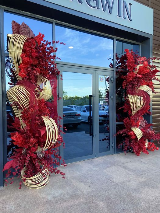 Цветочный декор композиции