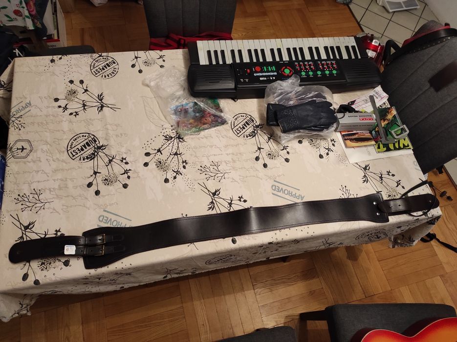 Дизайнерски кожен колан за китара 8 см. Шир. Дължина, регулиран до 130