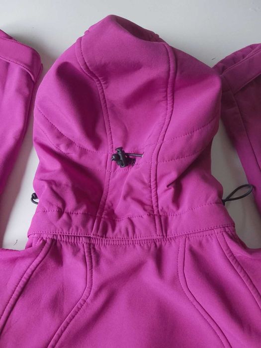 Оригинално софшел туристическо яке