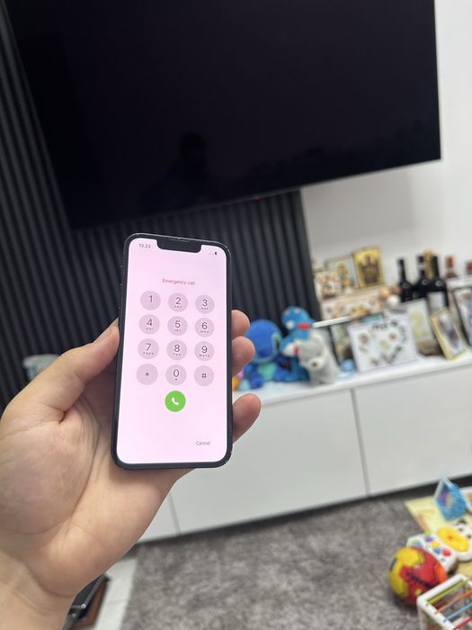 Vand iphone 13 mini pentru piese/recarosare