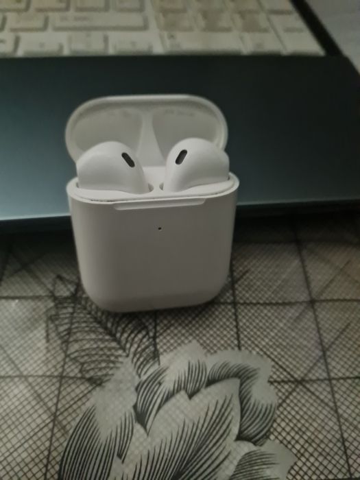 Продам airPods 2