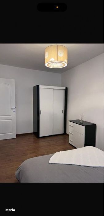 Apartament 3 camera /  60 mp / zona km 5 / AC / centrala proprie / loc