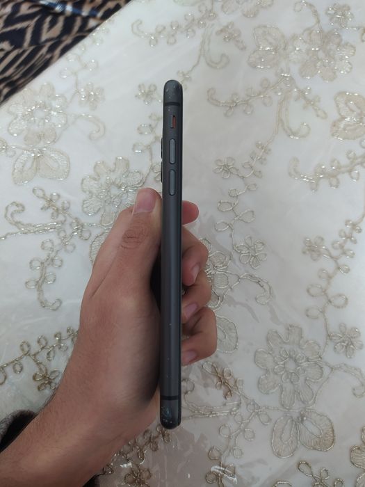 Iphone 11 128gb qora