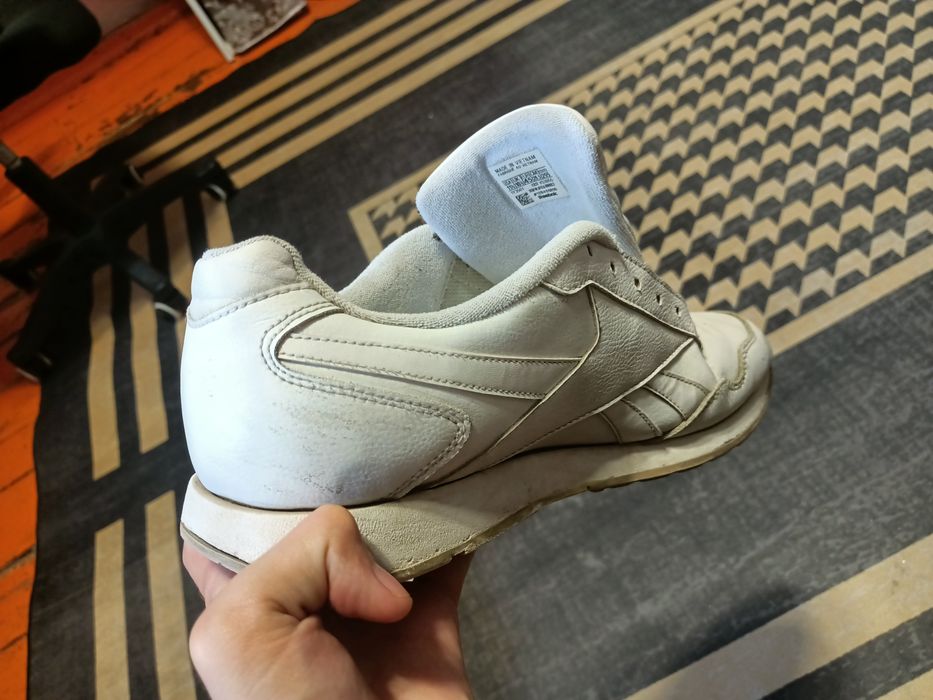 Продам Reebok Royal Glide 45 размера б/у