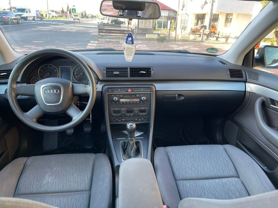Vând audi a 4 b 7 2007 1.6 benzina